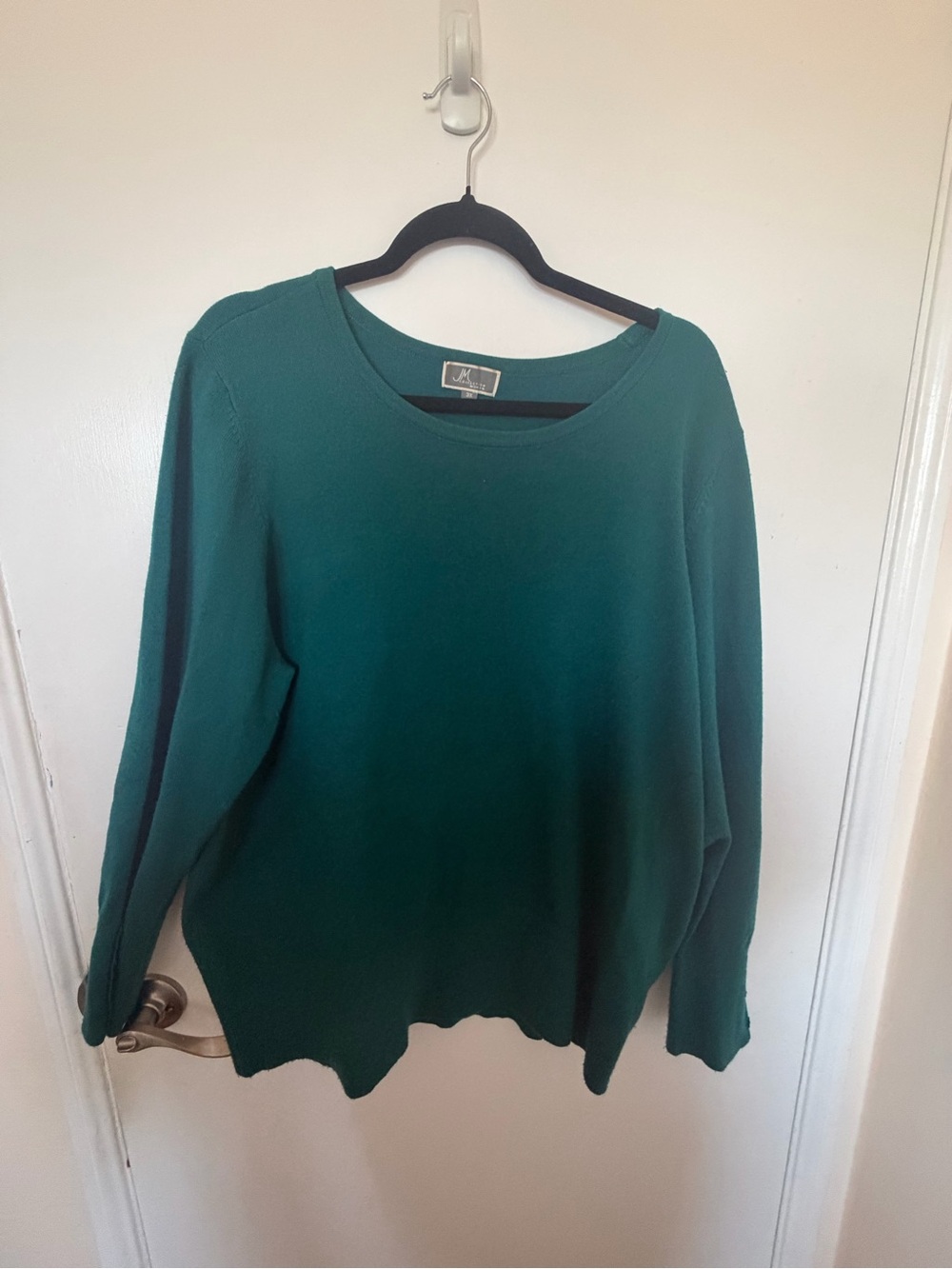 JM Collection Deep Green Scoop Neck Sweater